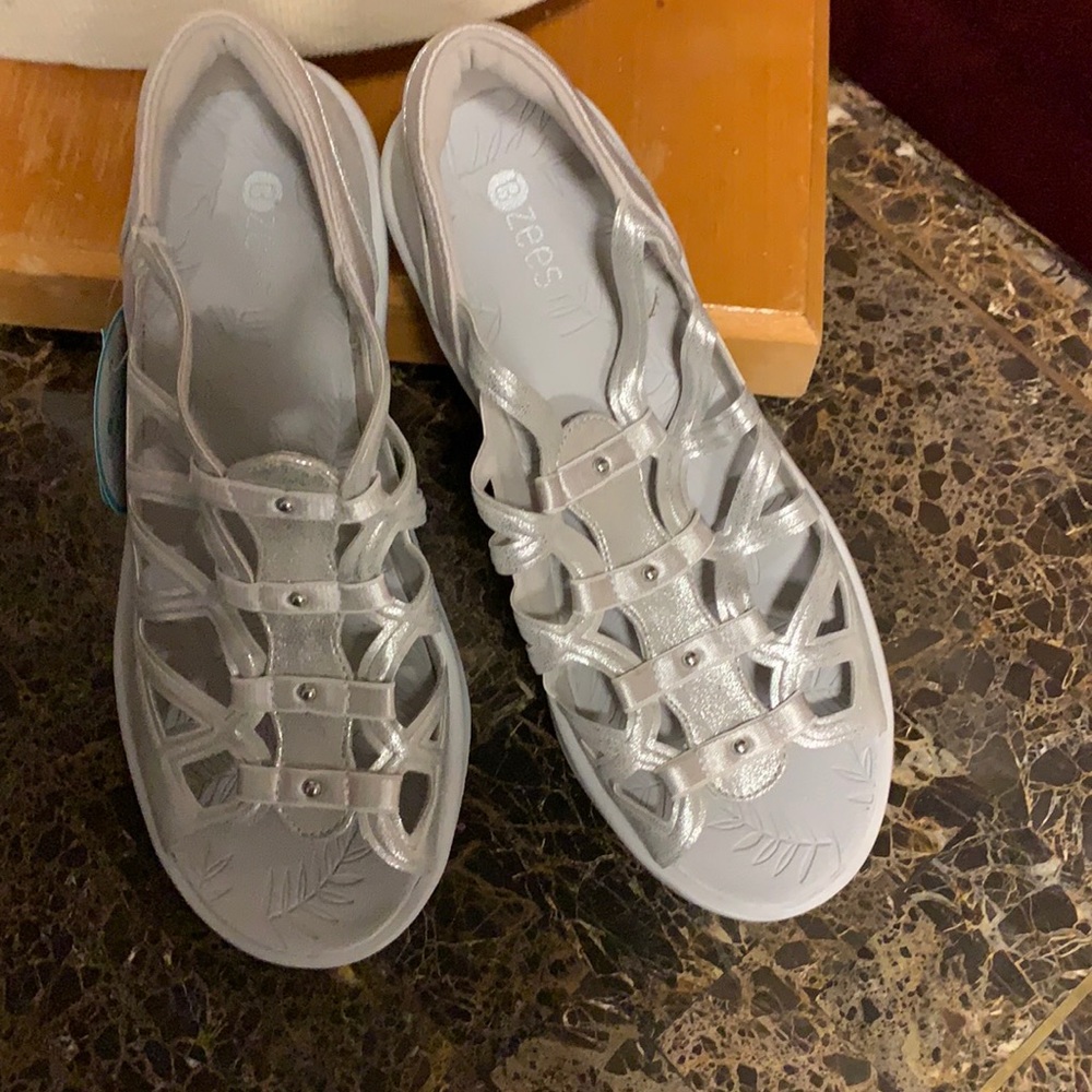 Bzees sneaker style sandal 7.5 silver